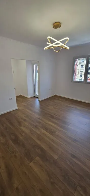 Apartament 1+1 në shitje në Rruga Ndre Mjeda, Tiranë, 59 m². Foto 1 nga 6
