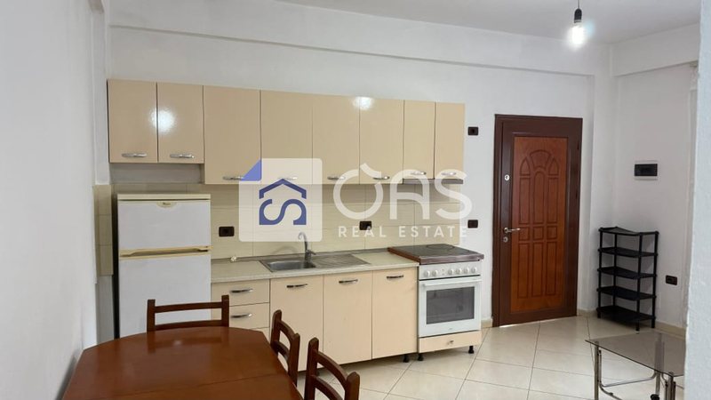 Apartament 1+1 me qera në Bulevardi i Ri, Tiranë, 60 m²