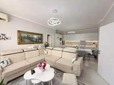 Apartament 3+1 në shitje në Astir, Tiranë, 135 m². Foto 2 nga 7