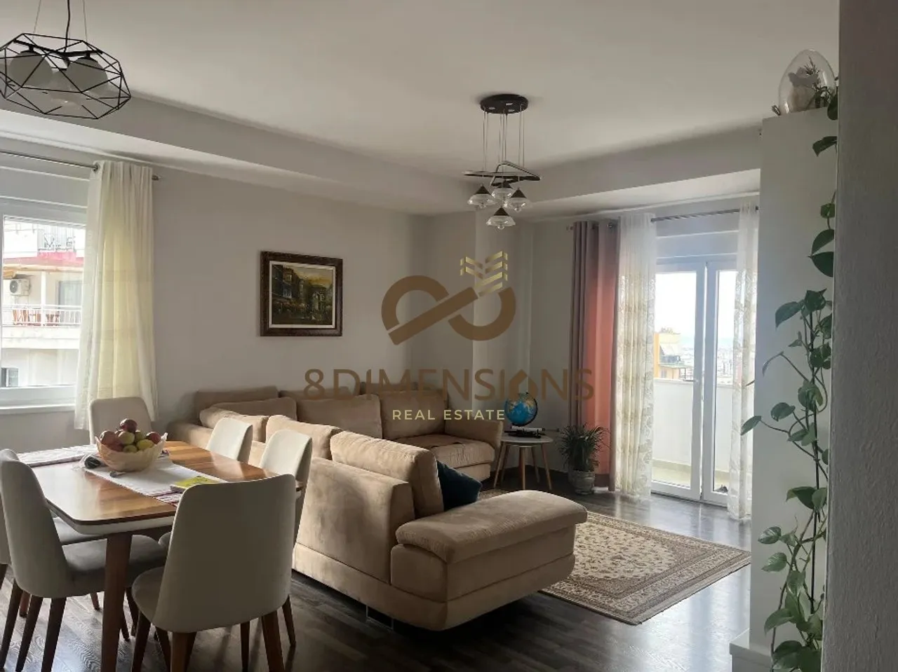 Apartament 2+1 në shitje në Rruga e Dajtit, Tiranë, 100 m². Foto 1 nga 6