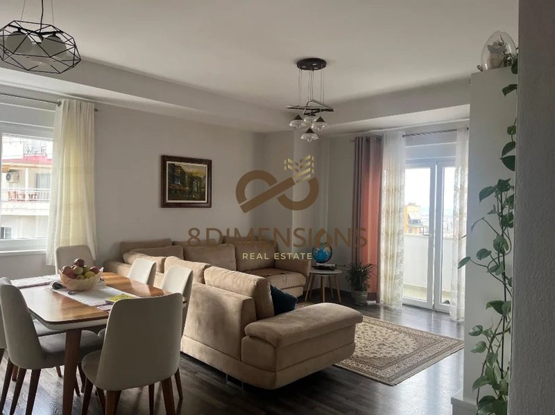 Appartamento 2+1 in vendita a Rruga e Dajtit, Tirana, 100 m²