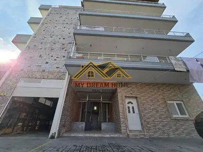 Land for sale in Stacioni i Trenit, Durrës, 809 m². Photo 2 of 12