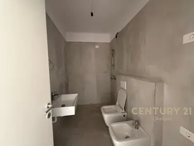 Zyrë me qera në Rruga Medar Shtylla, Tiranë, 60 m². Foto 5 nga 6