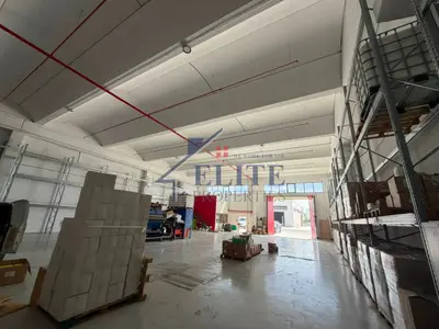 Magazinë me qera në Autostrada Tirane - Durres, Tiranë, 897 m². Foto 10 nga 12