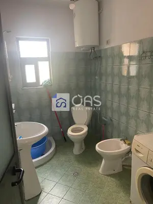 Apartament 1+1 me qera në Spitali QSUT, Tiranë, 70 m². Foto 4 nga 4