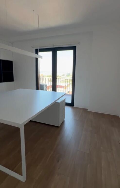 Ufficio in affitto a Rruga e Kavajës, Tirana, 124 m². Foto 3 di 3
