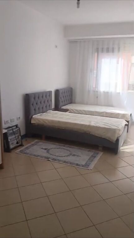 Apartment 2+1 for rent in Astir, Tirana, 100 m². Photo 2 of 3