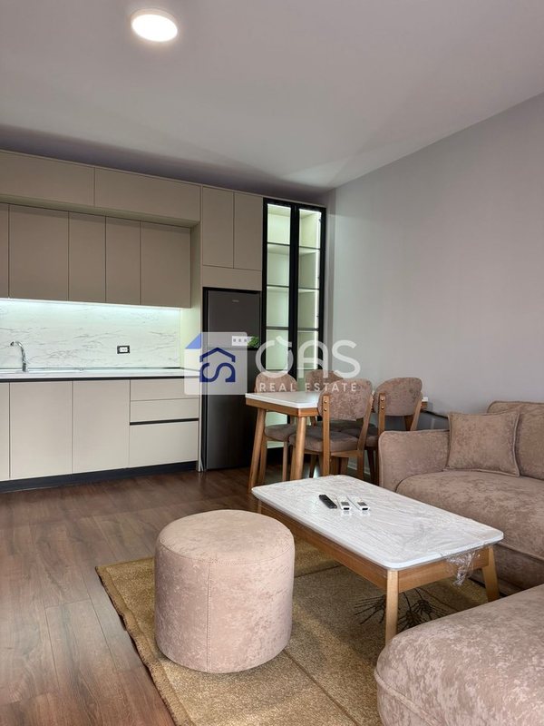 Apartament 1+1 me qera në Bulevardi i Ri, Tiranë, 69 m²