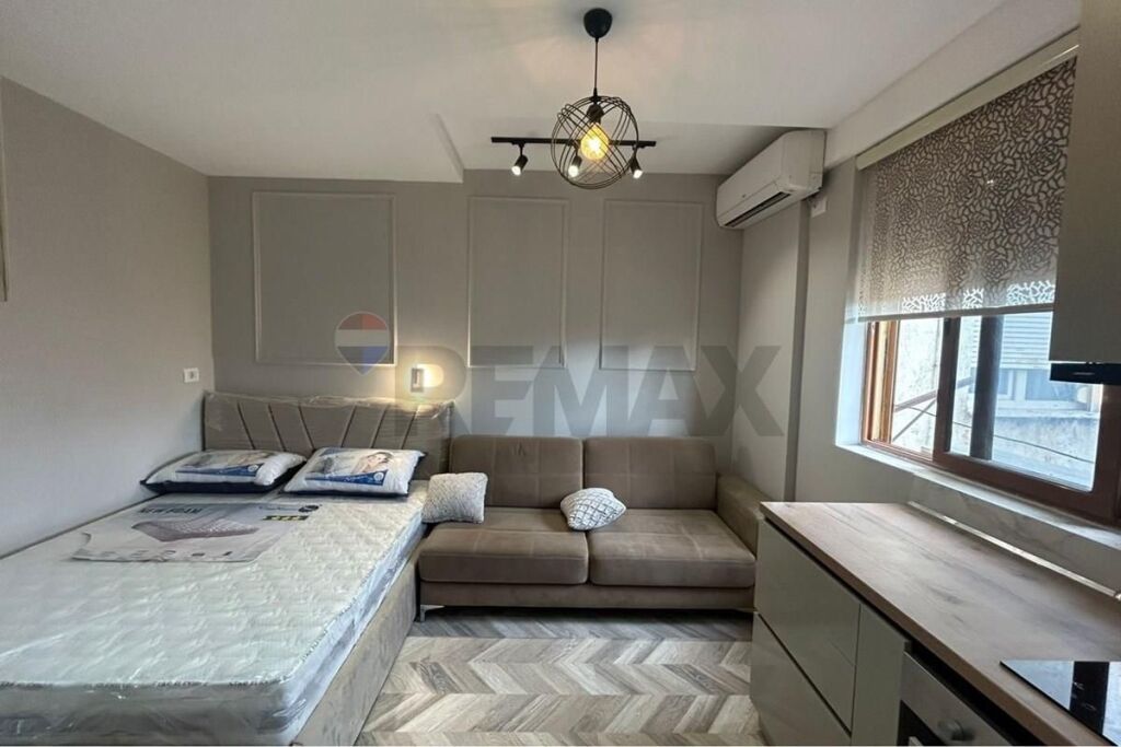 Apartment for sale in 9 Katëshet, Tirana, 130 m². Photo 1 of 3