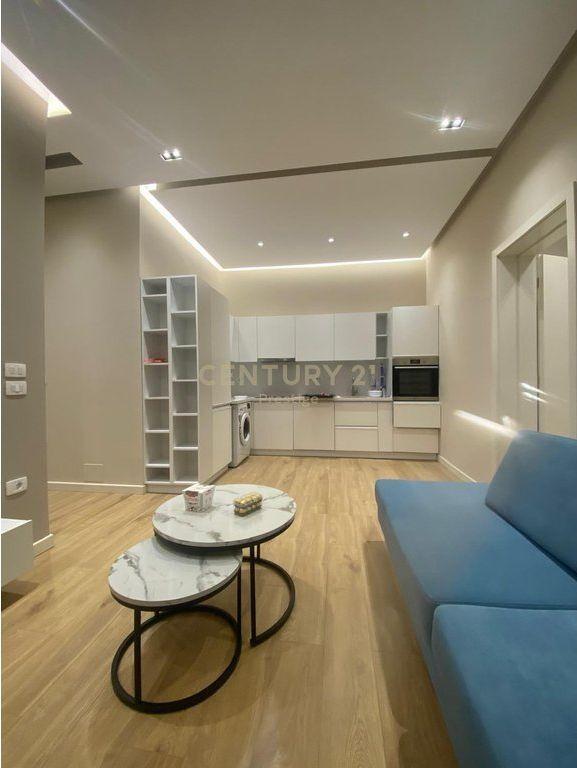 Appartamento 2+1 in affitto a Rruga Abdyl Frashëri, Tirana, 80 m²