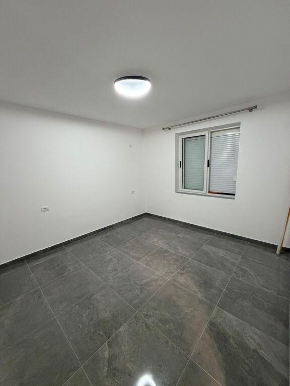 Ufficio in affitto a Shkolla 9-vjeçare "Musine Kokalari", Tirana, 70 m²