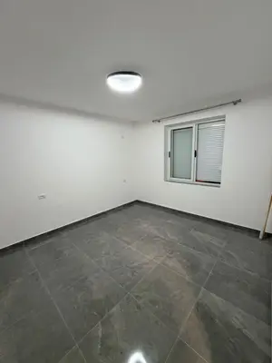 Apartment for rent in Kombinat, Tirana, 70 m². Photo 1 of 2