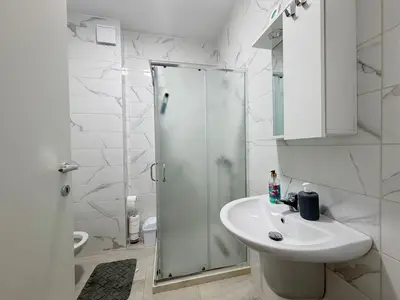 Apartment 1+1 for sale in Gjiri i Lalzit, Durrës, 78 m². Photo 12 of 12