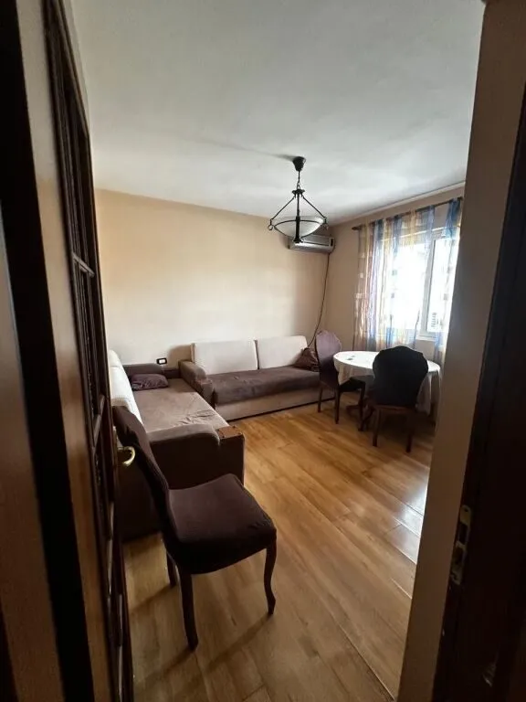 Apartment 2+1 for rent in Tirana, 90 m². Photo 1 of 3