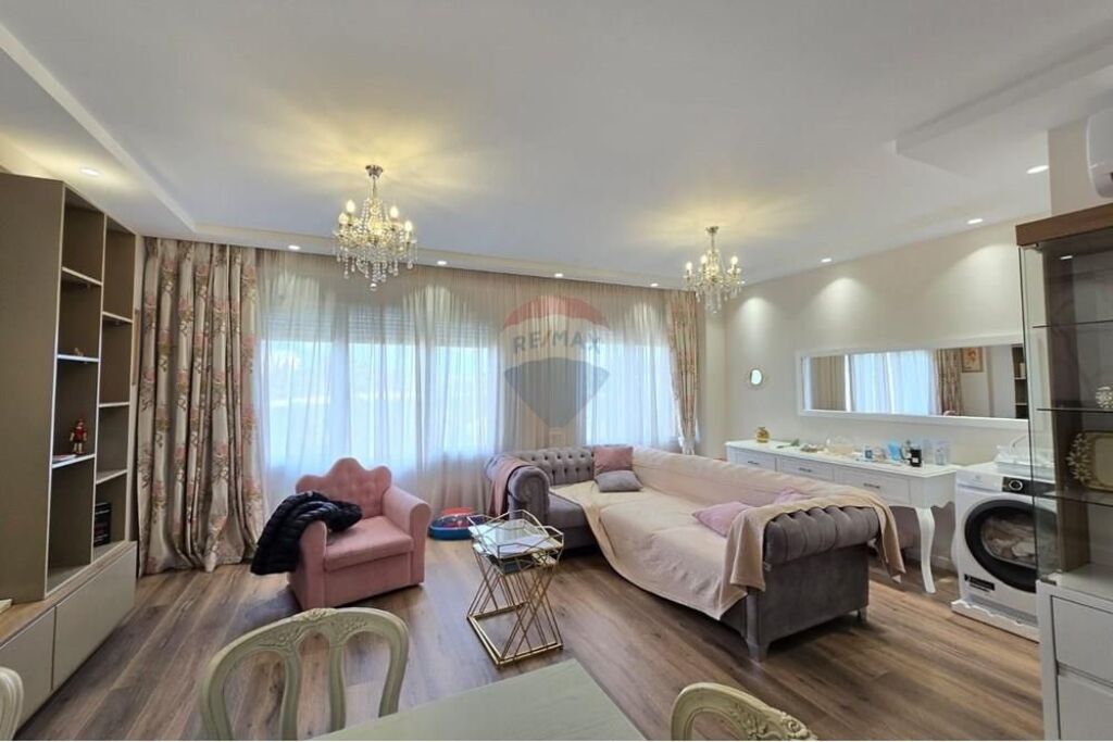 Apartment for rent in Kodra e Diellit, Tirana, 121 m²