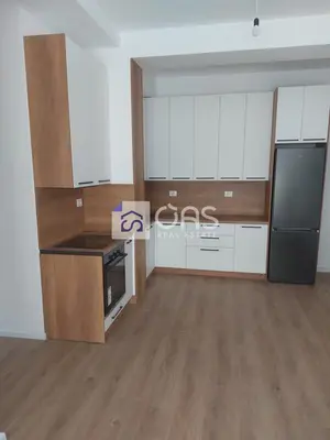 Appartamento 2+1 in affitto ad Ali Dem, Tirana, 77 m². Foto 2 di 6
