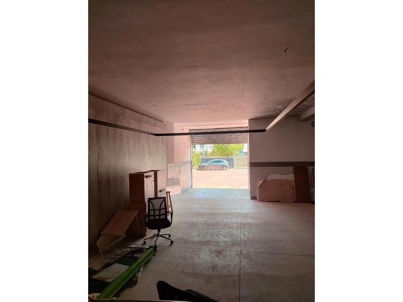 Magazinë me qera në Baldushk, Tiranë, 892 m². Foto 3 nga 6