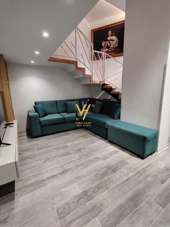 Dupleks me qera në Ali Demi, Tiranë, 55 m². Foto 2 nga 3