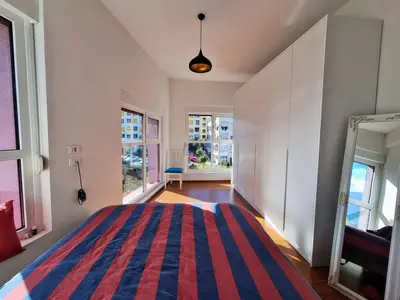 Apartament 2+1 me qera në Ali Demi, Tiranë, 85 m². Foto 8 nga 9
