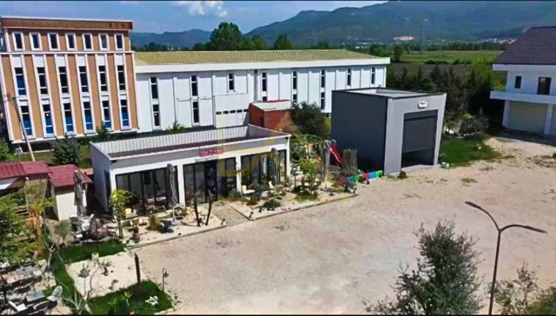 Locale commerciale in vendita a Mamurras, Mamurras, 780 m²