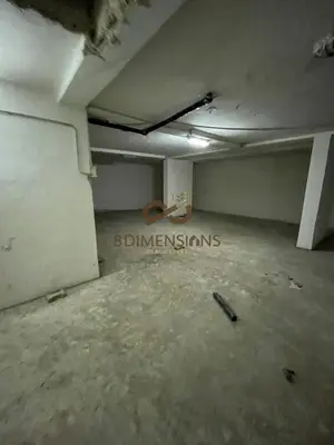 Magazinë në shitje në Rruga Bardhyl, Tiranë, 208 m². Foto 2 nga 5