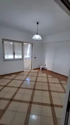Appartamento 2+1 in affitto a Rruga Abaz Çelkupa, Durazzo, 87 m². Foto 5 di 7