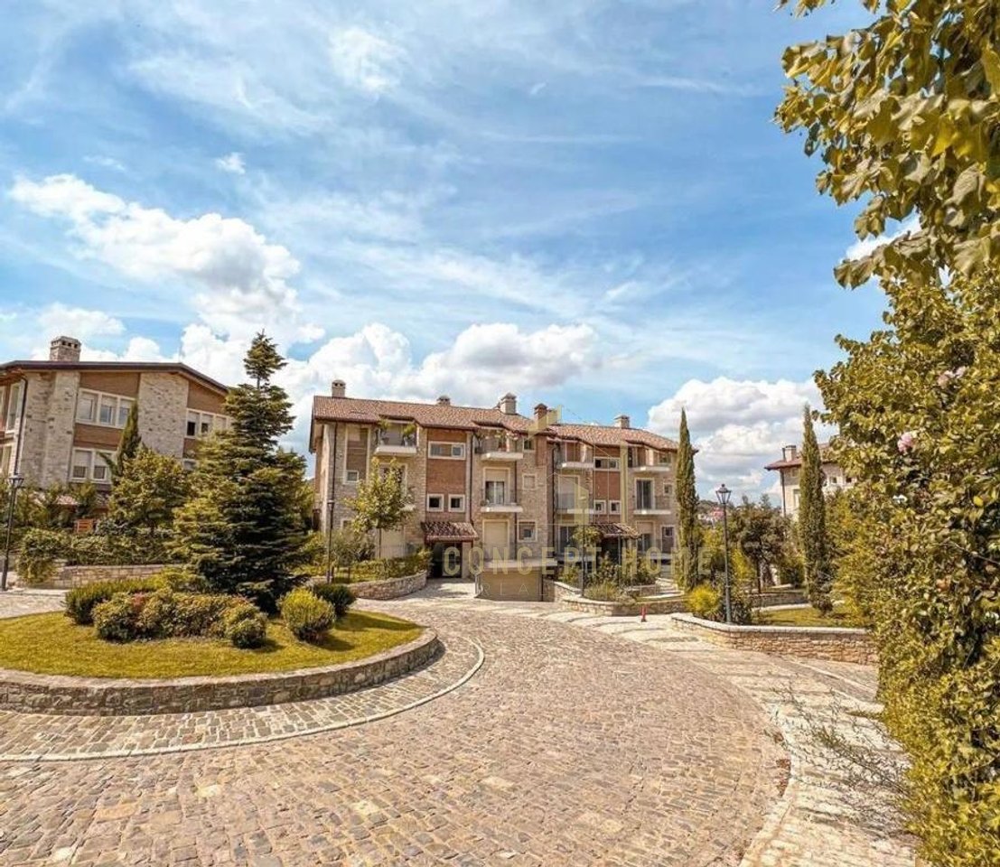 Appartamento 2+1 in affitto a TEG, Tirana, 100 m². Foto 1 di 3