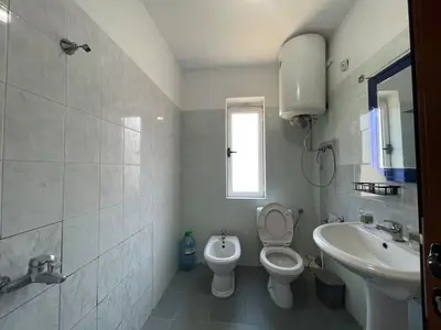Apartament 1+1 në shitje në Shkolla Jakov Xoxa, Fier, 45 m². Foto 8 nga 8
