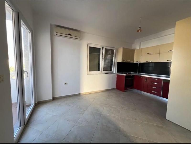 Apartment 2+1 for rent in Rruga Tomi Kristo, Tirana, 120 m²