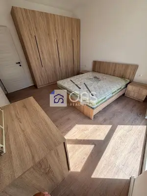 Appartamento 1+1 in affitto a Paskuqan, Kamza, 70 m². Foto 2 di 3