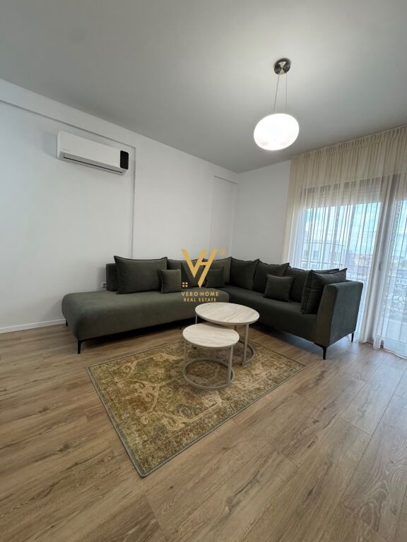 Apartament 1+1 me qera në 21 Dhjetori, Tiranë, 70 m²