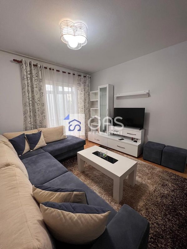 Apartament 2+1 me qera në Ali Demi, Tiranë, 80 m²