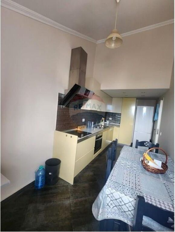 Attico in vendita a Liqeni i Thatë, Tirana, 150 m². Foto 2 di 3