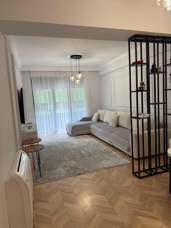 House 3+1 for sale in Kodra e Diellit, Tirana, 148 m². Photo 1 of 3