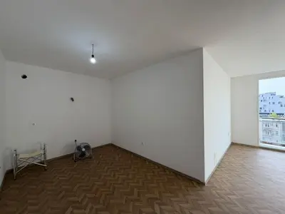 Apartament 1+1 me qera në Farmacia 10, Tiranë, 65 m². Foto 5 nga 7
