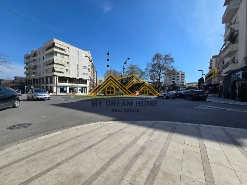 Shop for sale in Sheshi Pranvera, Durrës, 50 m²
