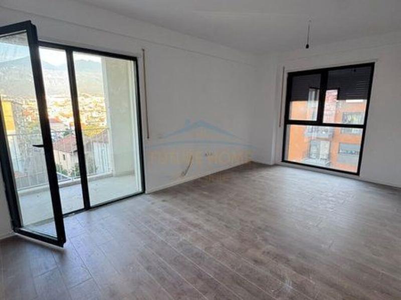 Apartament 2+1 në shitje në Xhamlliku, Tiranë, 100 m²
