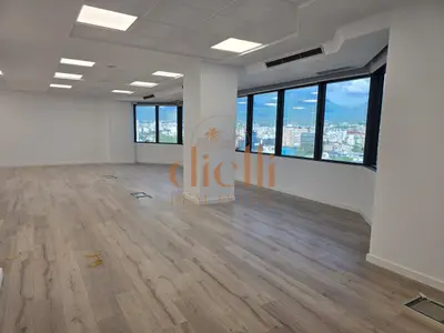 Zyrë me qera në Bulevardi Deshmoret e Kombit, Tiranë, 118 m². Foto 2 nga 10
