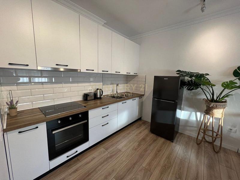 Apartament 2+1 në shitje në Sheshi Willson, Tiranë, 80 m². Foto 4 nga 10