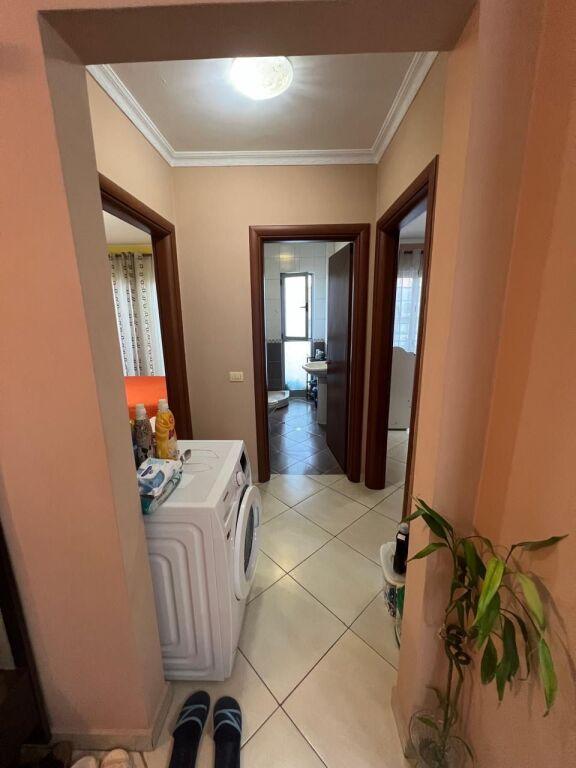 Apartament 2+1 në shitje në Komuna e Parisit, Tiranë, 90 m². Foto 8 nga 12