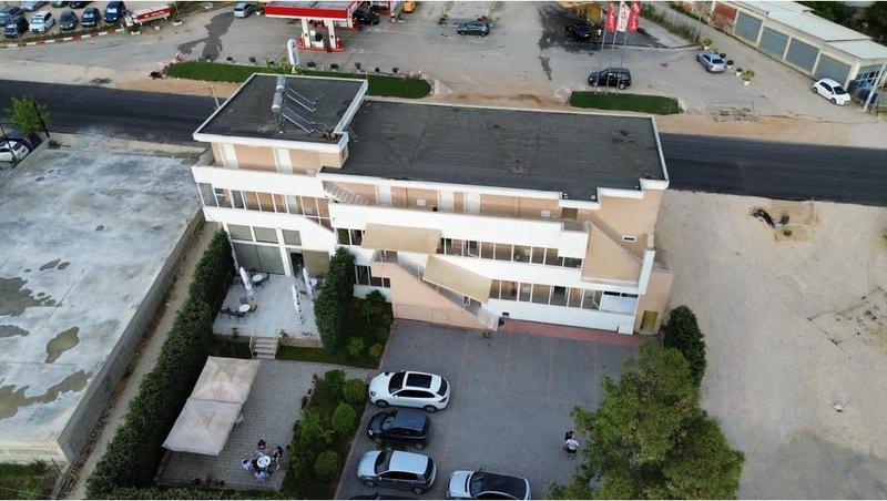 Ambient biznesi me qera në Rruga Ndroq, Tiranë, 1 500 m²