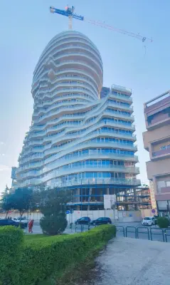 Apartment 3+1 for sale in Sheshi Skënderbej, Tirana, 177 m². Photo 2 of 6