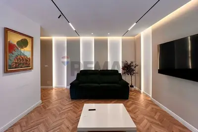 Apartament 3+1 me qera në Liqeni i Tiranës, Tiranë, 188 m². Foto 1 nga 12