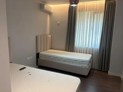 Apartament 2+1 në shitje në Liqeni i Thatë, Tiranë, 98 m². Foto 7 nga 10