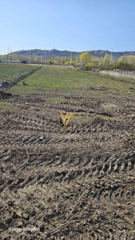 Terreno in affitto a Rinas, Tirana, 860 m²