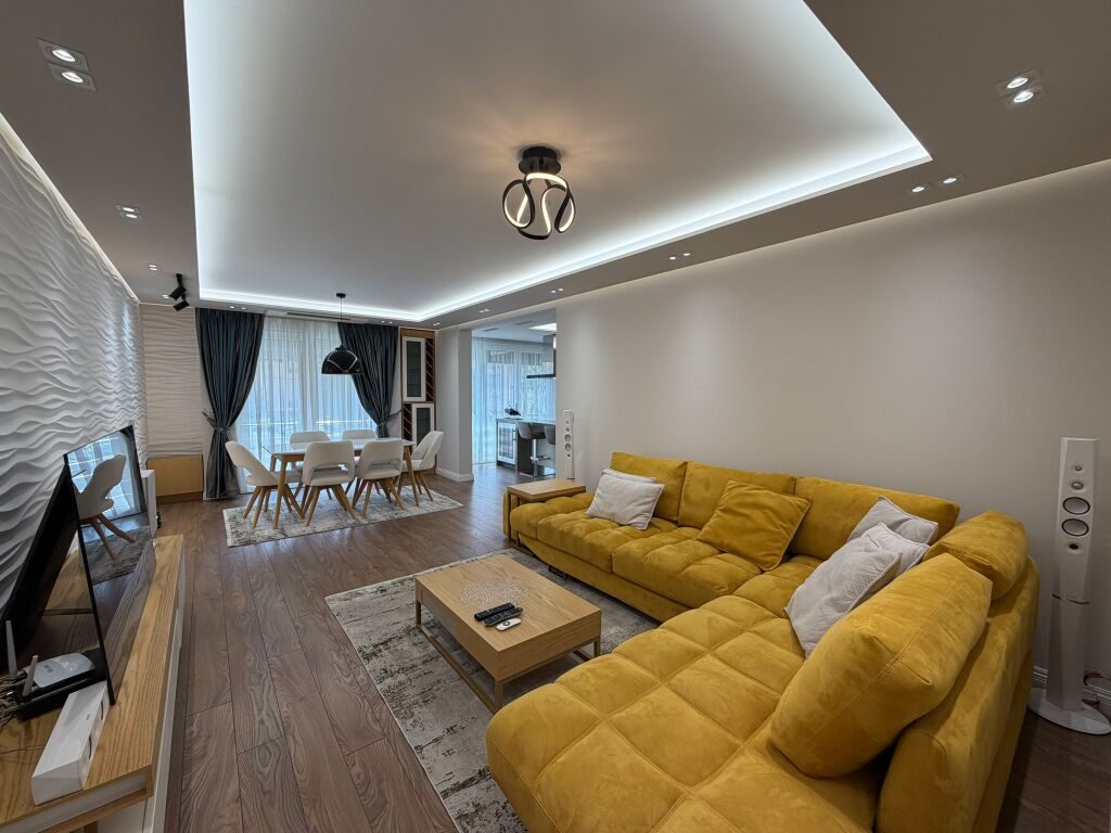 Apartament 2+1 në shitje në Lapraka, Tiranë, 106 m². Foto 1 nga 7