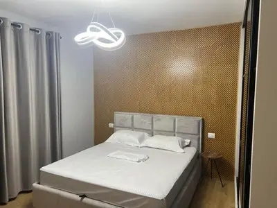 Apartament 2+1 me qera në Rruga Hajredin Haxhiraj, Vlorë, 110 m². Foto 4 nga 12