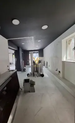 Negozio in affitto ad Inxhinieria, Tirana, 80 m². Foto 1 di 2