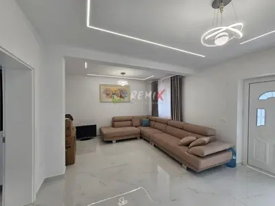 Appartamento 2+1 in affitto a Rruga Faik Konica, Durazzo, 100 m². Foto 3 di 12