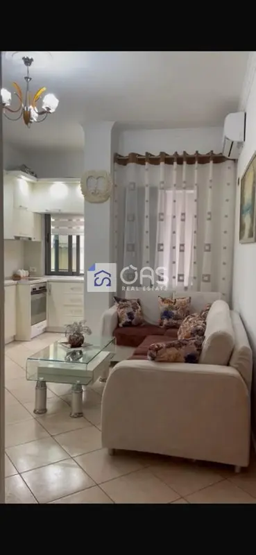 Appartamento 2+1 in affitto a Rruga Vace Zela, Tirana, 60 m²